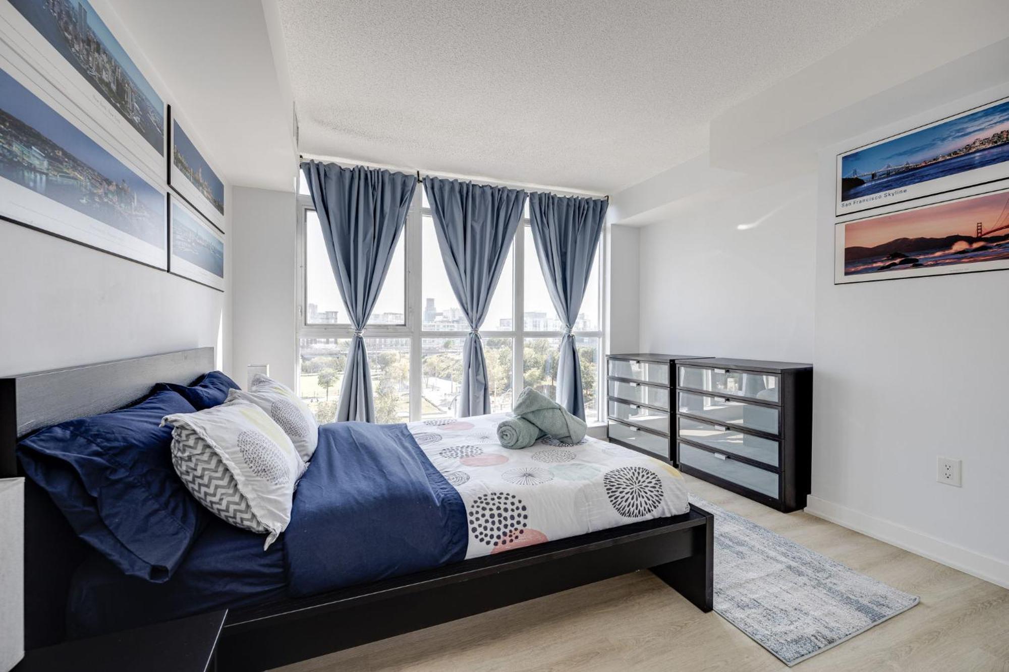 3Bdrm Lake View Condo In Toronto Buitenkant foto